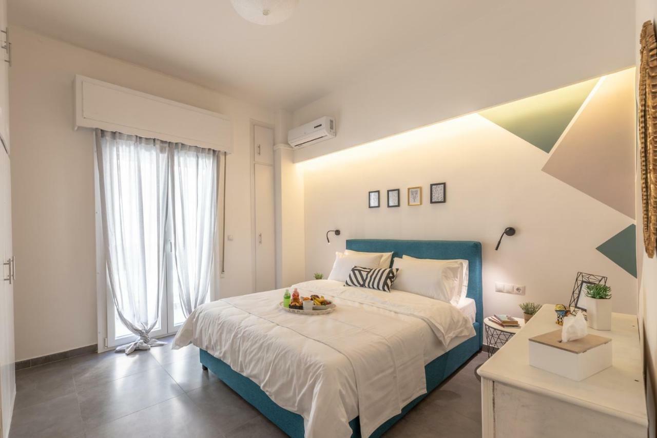 Ports Crossroad D Appartement Piraeus Buitenkant foto