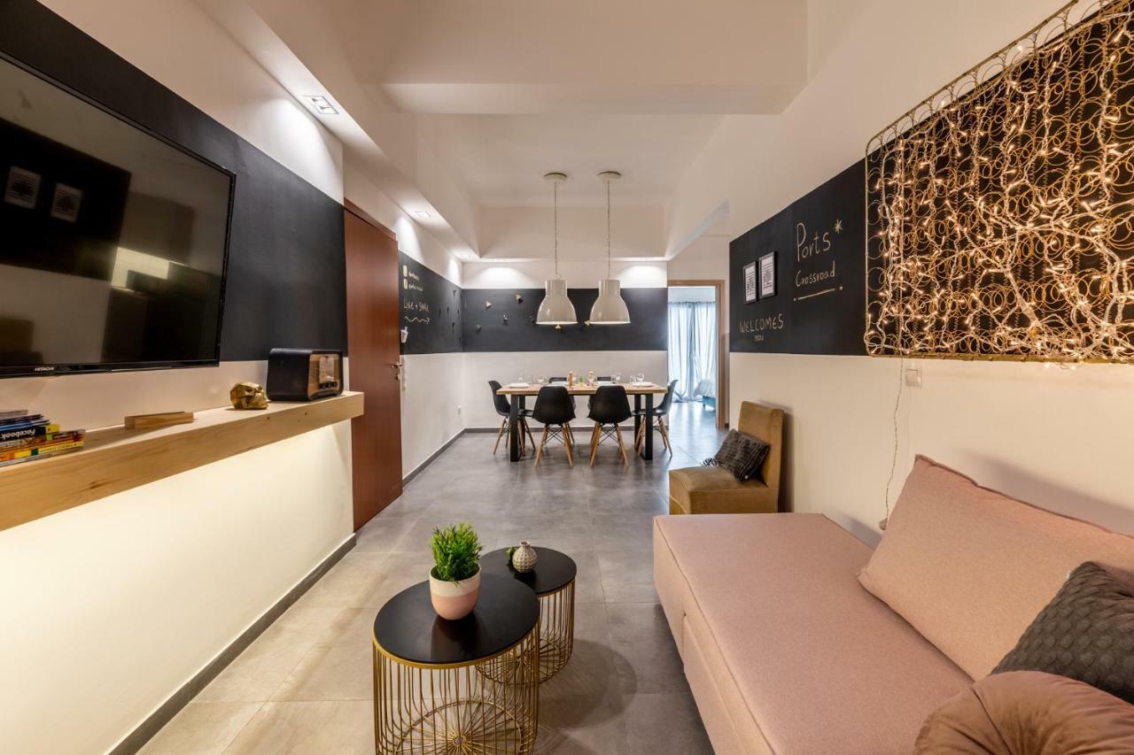 Ports Crossroad D Appartement Piraeus Buitenkant foto