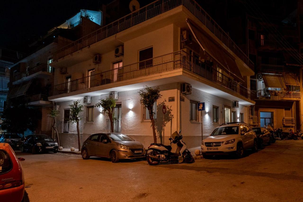 Ports Crossroad D Appartement Piraeus Buitenkant foto